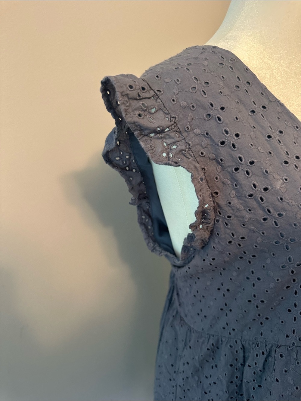 Knox Rose Charcoal Eyelet V‑Neck Dress - Picture 3 of 4